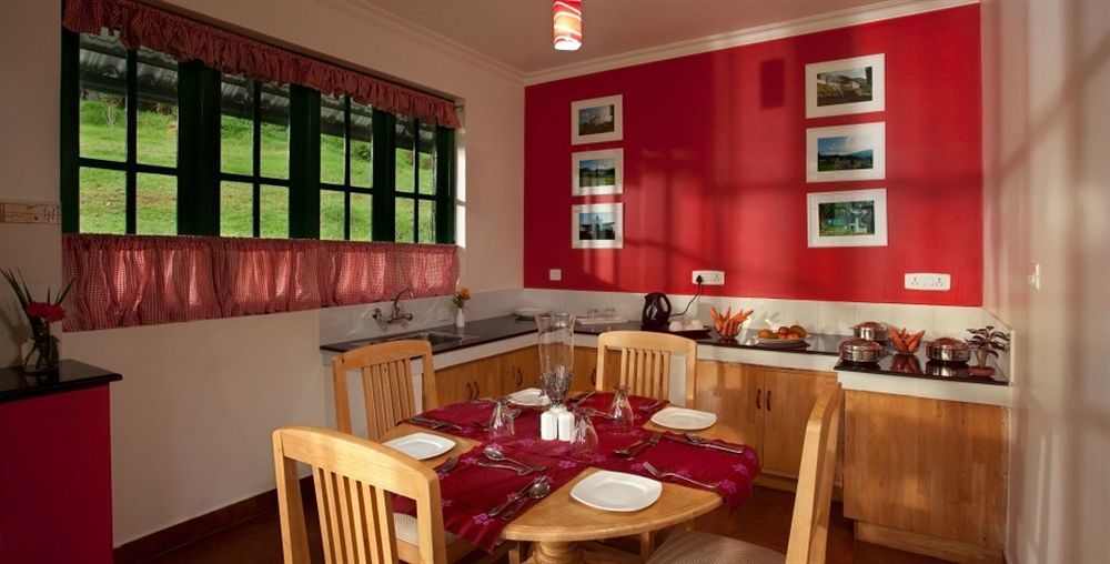 Camp Noel Hotell Munnar Exteriör bild